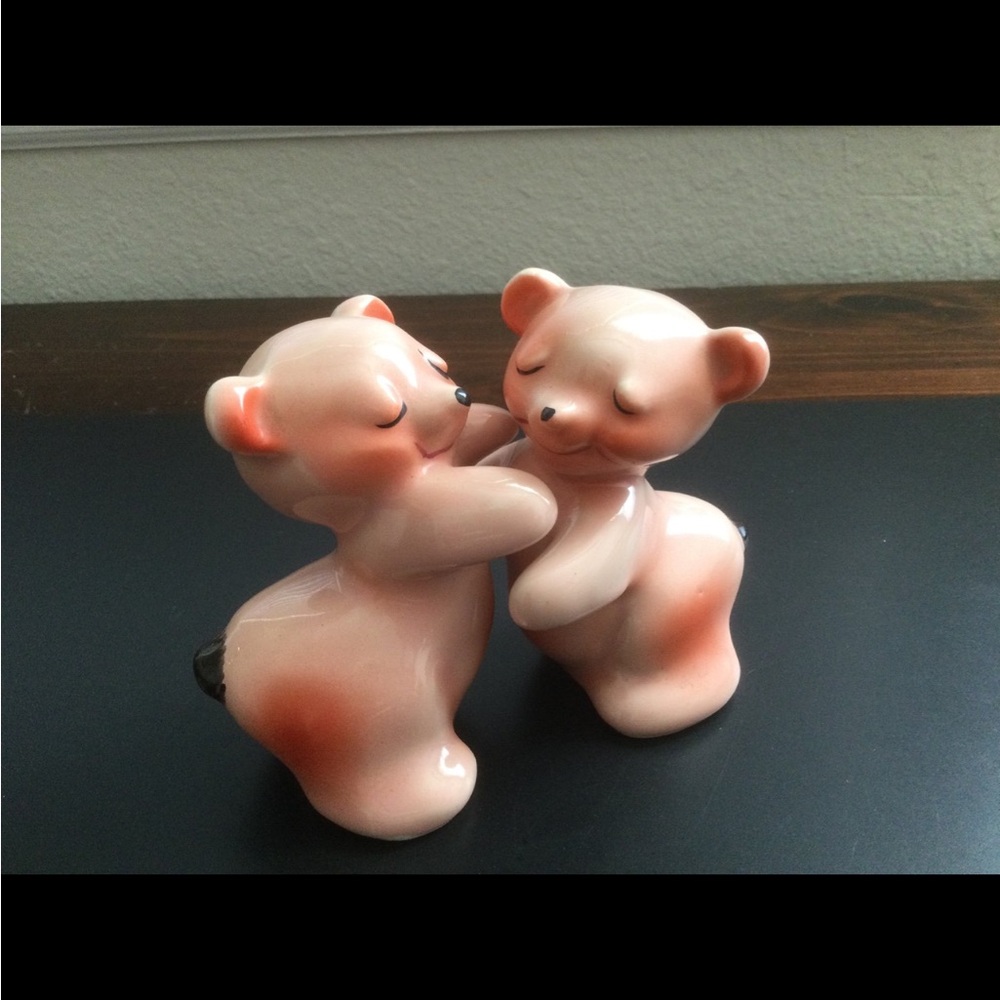 Vintage 1940's Hugging Bears Salt and Pepper Shakers.  Have cork stoppers.